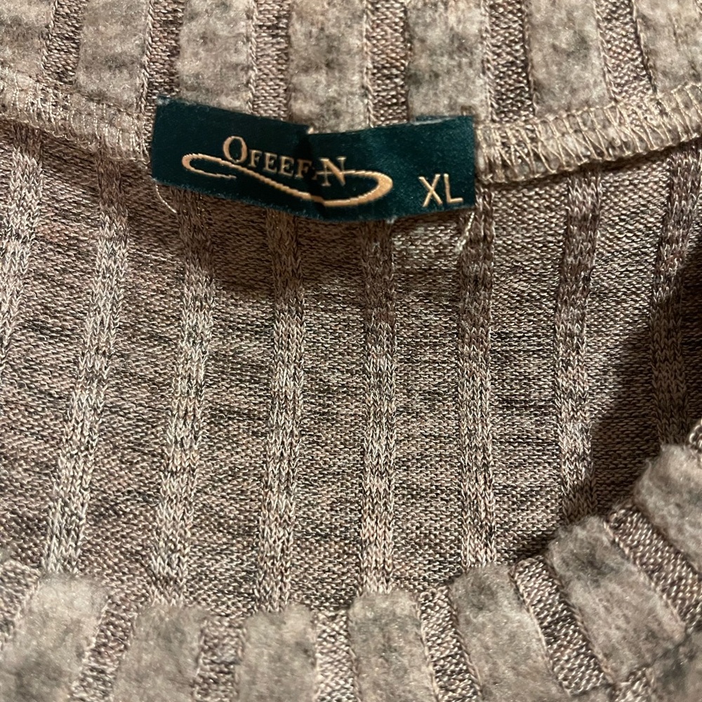 Women's Ribbed Button-Accent Sweater - Picture 3 of 3